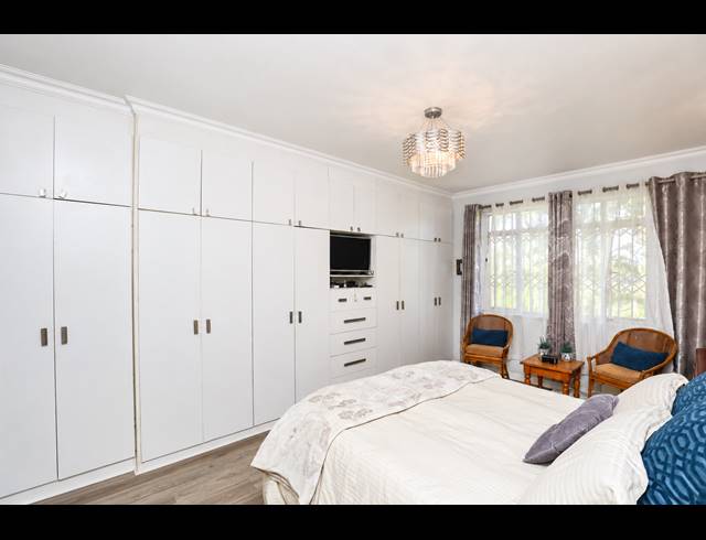 2 BEDROOM APARTMENT FOR SALE IN MUSGRAVE